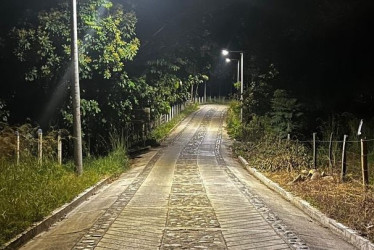 Con la instalación de luces led en el alumbrado público las vías del municipio cuentan con más iluminación y por ende los ciudadanos sienten más seguridad a la hora de transitar por ellas.