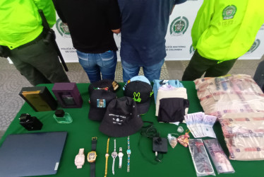 Las denuncias ciudadanas permitieron identificar a los ladrones y el vehículo que utilizaban.