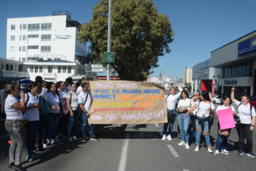 Protesta en el ICBF Caldas.