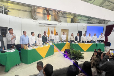 La Asamblea de Caldas realizó una sesión en el auditorio de la IE de Occidente, en Anserma.