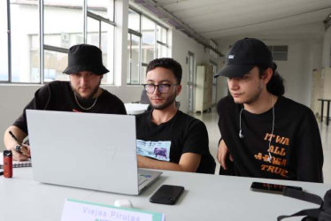  Foto I Cortesía U. de Manizales I LA PATRIA  El VI Simposio de Investigación de la Facultad de Ciencias e Ingeniería, de la Universidad de Manizales, se realiza este jueves con el apoyo del Icetex y su programa Expertos Internacionales en la modalidad de proyecto.