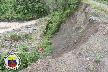 Este es el abismo al que cayó el motociclista en Filadelfia (Caldas). 