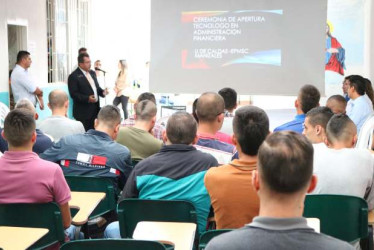  Foto I Cortesía U. de Caldas I LA PATRIA  Tecnología en Administración de Finanzas es lo que empezaron a estudiar 30 internos de la cárcel de Manizales. La adelanta con la Universidad de Caldas.