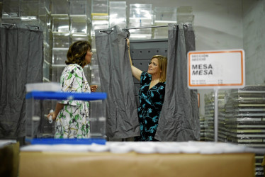 Foto | EFE | LA PATRIA Los dispositivos electorales están listos para las elecciones europeas.