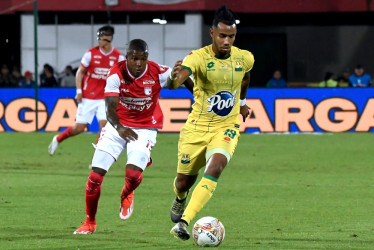 Atlético Bucaramanga e Independiente Santa Fe jugaron la final de ida de la Liga en el estadio Alfonso López. El Leopardo venció al León 1-0. Este sábado definen el título en el estadio El Campín.