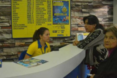 Persona comprando chance en Susuerte