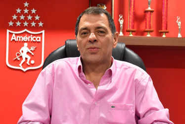 El manizaleño Tulio Gómez es el máximo accionista del América de Cali y será asesor del Gobierno nacional en los diálogos de de paz con la Segunda Marquetalia.