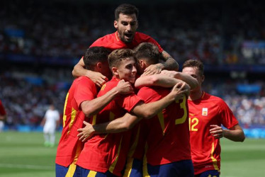 La selección española logró la victoria ante Uzbekistán (2-1) en el primer partido de fútbol masculino de los Juegos Olímpicos 2024 en el Parque de los Príncipes.