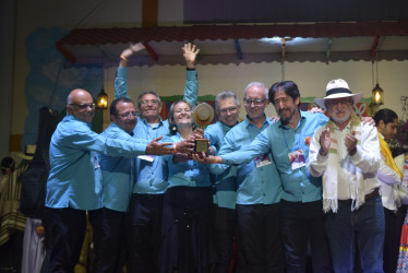 La Pequeña Rondalla, obtuvo el Premio a la excelencia Marino Gómez Estrada. 