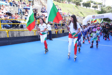 Fue puesta al servicio de la comunidad la pista de patinaje de la Unidad Deportiva Palogrande, que estaba en mal estado y ahora fue recuperada.