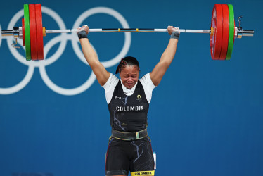 Mari Leivis Sánchez, medalla de plata para Colombia en la categoría de los 71 kg en levantamiento de pesas de París 2024.