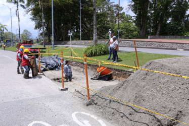 Foto I Luis Fernando Trejos I LA PATRIA  Así se encuentra la Avenida 12 de Octubre con las obra de  mantenimiento de la malla vial.