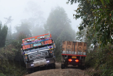 El Consorcio Eleín Samaná anunció restricciones vehiculares y paso intermitente por tres días en la vía Riosucio (Caldas) - Jardín (Antioquia). Conozca los horarios y el tramo con intervenciones programadas.