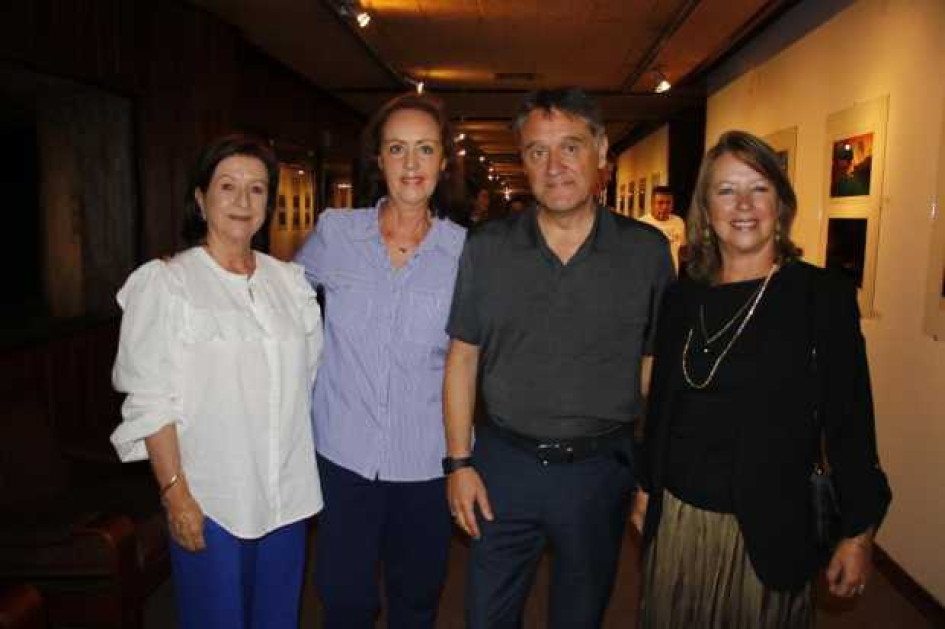 Fotos | Dario Augusto Cardona S | LA PATRIA Luz María Robledo Gómez, Ana María Velásquez, el expositor Javier Velásquez y Ana Vi