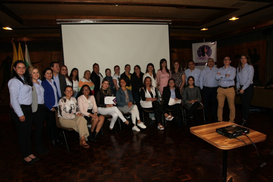Foto | Argemiro Idárraga | LA PATRIA En el Fondo Cultural del Café se llevó a cabo la capacitación Mujer Avanza, programa de liderazgo y crecimiento para mujeres emprendedoras de Finan Futuro.