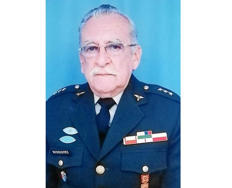 Hermann Rodríguez Hoffmann se desempeñó como cirujano plástico en Bogotá y los últimos años de vida profesional los pasó en Manizales. Hizo parte de la reserva del Ejercito Nacional y del Tribunal de Ética Medica. Hermann Rodríguez Hoffmann se desempeñó como cirujano plástico en Bogotá y los últimos años de vida profesional los pasó en Manizales. Hizo parte de la reserva del Ejercito Nacional y del Tribunal de Ética Medica.