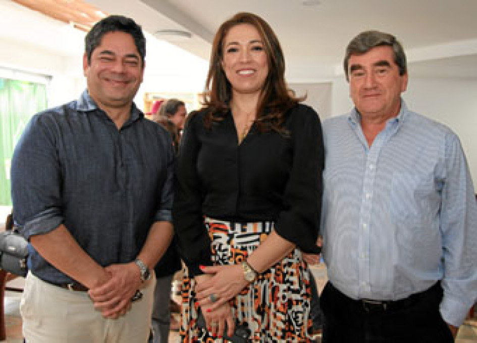 Fotos | Argemiro Idárraga | LA PATRIA Guillermo Herrera, presidente ejecutivo nacional Camacol; Felipe Calderón, presidente Camacol Manizales; y Angélica Orozco, gerente Camacol Manizales. Fotos | Argemiro Idárraga | LA PATRIA Guillermo Herrera, presidente ejecutivo nacional Camacol; Felipe Calderón, presidente Camacol Manizales; y Angélica Orozco, gerente Camacol Manizales.