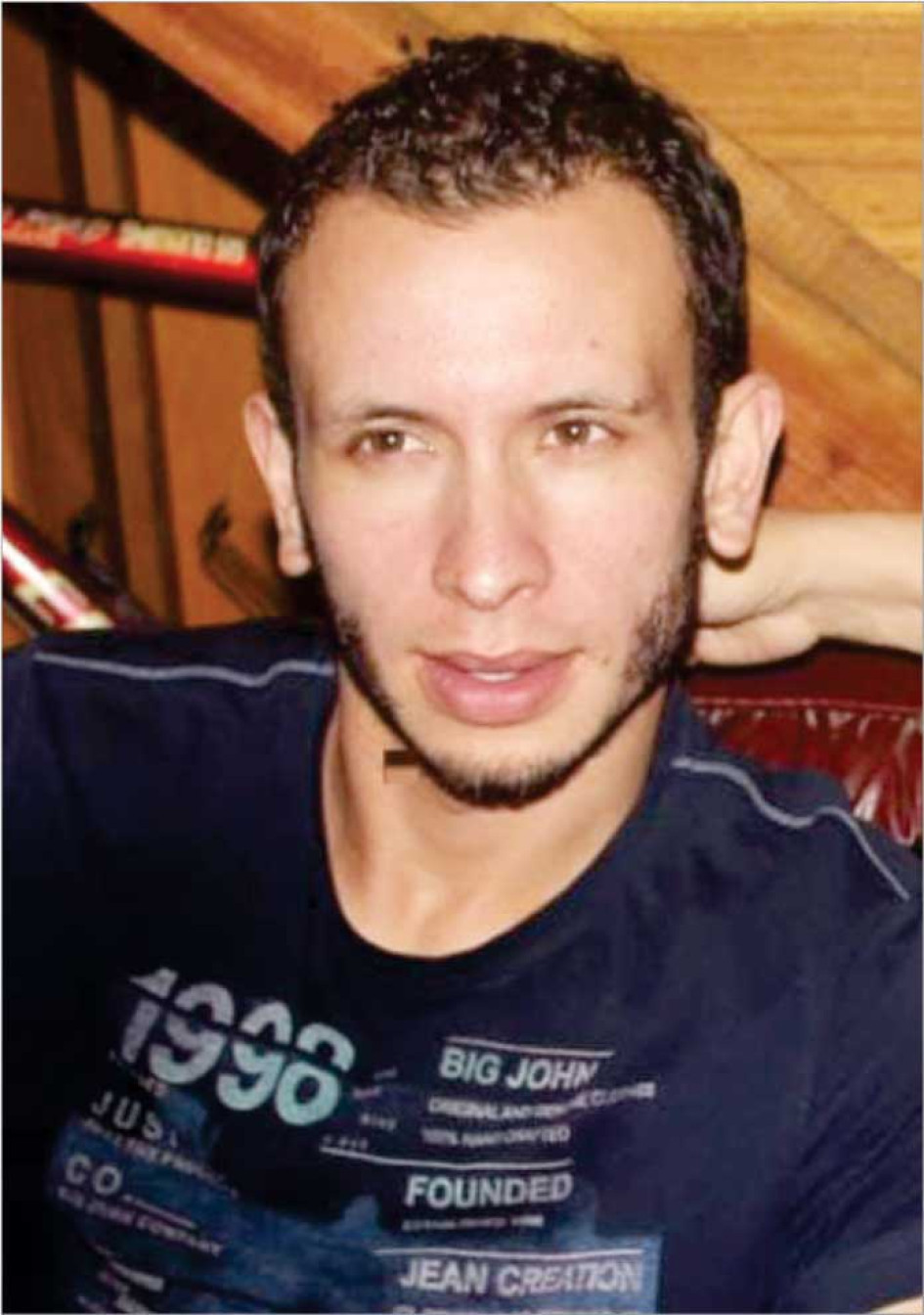 HIJITO AMADO Y EXTRAÑADO, tu recuerdo, sigue siendo mi soporte. Tuviste una infancia feliz; tu adolescencia, permitió que crecieras siendo un hombre bueno, lleno de valores y con amor infinito por Dios; llegaste a la juventud, obteniendo éxitos personales, logros académicos y satisfacciones profesionales, pero empezando tu adultez, cuando soñabas recoger y disfrutar lo cosechado, tu vida se apagó, para llenar las nuestras de tristeza y desolación. No has dejado de estar presente, un solo día, pero tu ausencia física, resulta insoportable. Te amamos. Tus papás y tu familia. Eucaristía, Parroquia San Antonio María Claret, agosto 24 a las 6:00 p.m. HIJITO AMADO Y EXTRAÑADO, tu recuerdo, sigue siendo mi soporte. Tuviste una infancia feliz; tu adolescencia, permitió que crecieras siendo un hombre bueno, lleno de valores y con amor infinito por Dios; llegaste a la juventud, obteniendo éxitos personales, logros académicos y satisfacciones profesionales, pero empezando tu adultez, cuando soñabas recoger y disfrutar lo cosechado, tu vida se apagó, para llenar las nuestras de tristeza y desolación. No has dejado de estar presente, un solo día, pero tu ausenc