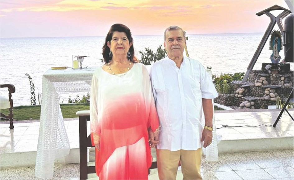 BODAS DE ORO - Hernán Ramírez y María Amparo Cardona BODAS DE ORO - Hernán Ramírez y María Amparo Cardona