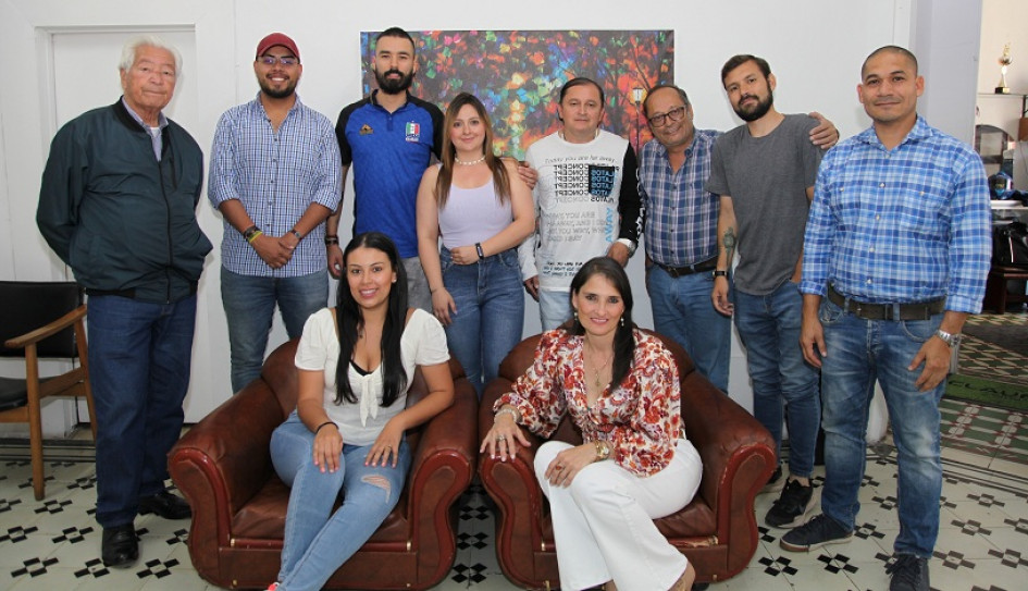 Foto | Argmiro Idárraga | LA PATRIA Olga Patricia Valencia Salazar, Mariana Orozco, Luis Fernando Valencia Álvarez, Octavio Zapata Ospina, Juan Guillermo Mancera, Ximena Ceballos Londoño, Daniel Muñoz Díaz, Jorge Iván Meza Franco, Jacobo Osorio Álvarez y Robinsón Salazar. Foto | Argmiro Idárraga | LA PATRIA Olga Patricia Valencia Salazar, Mariana Orozco, Luis Fernando Valencia Álvarez, Octavio Zapata Ospina, Juan Guillermo Mancera, Ximena Ceballos Londoño, Daniel Muñoz Díaz, Jorge Iván Meza Franco, Jacobo Osorio Álvarez y Robinsón Salazar.