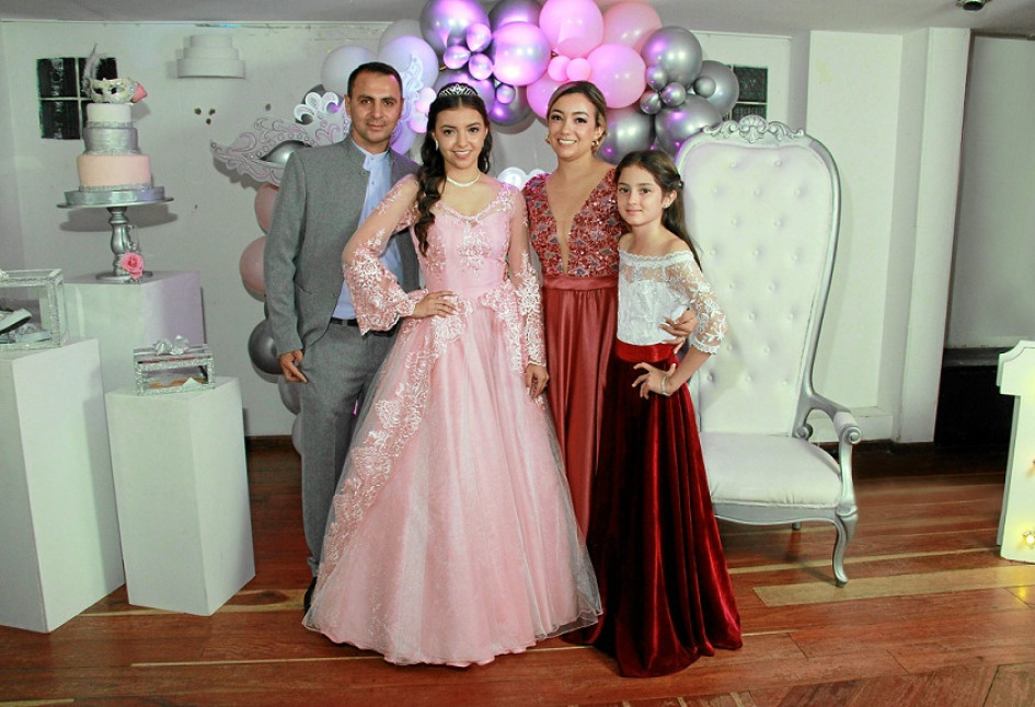 Foto | Lector | LA PATRIA Isabela Álvarez Montes celebró sus 15 años. Su familia le extiende sus felicitaciones y le desea un futuro lleno de éxitos y felicidad.