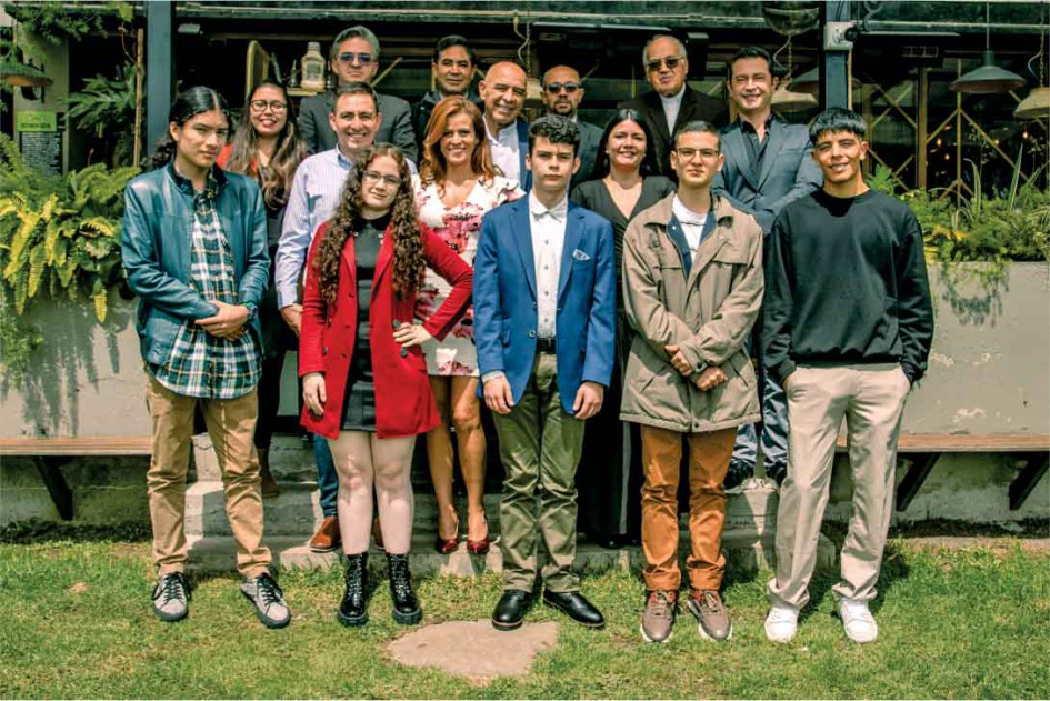 premiación a los mejores icfes de Caldas premiación a los mejores icfes de Caldas