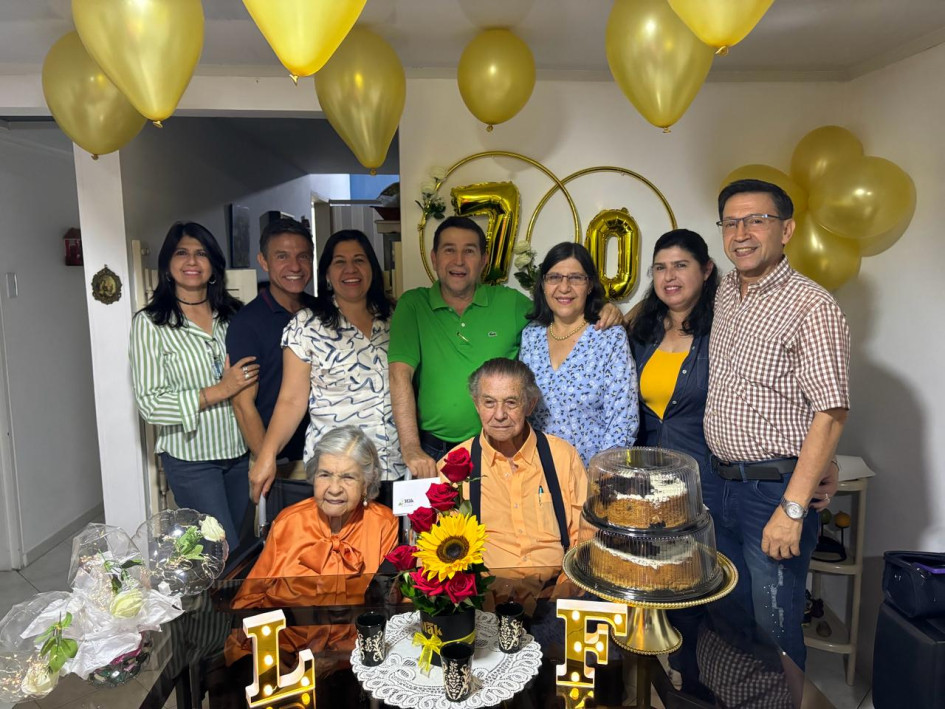 Foto | Lector | LA PATRIA Sus hijos: Claudia Esperanza, Germán, Ángela María, Ferney, Luz Marina, Diana Julieth y Nelson Orozco Gutiérrez.