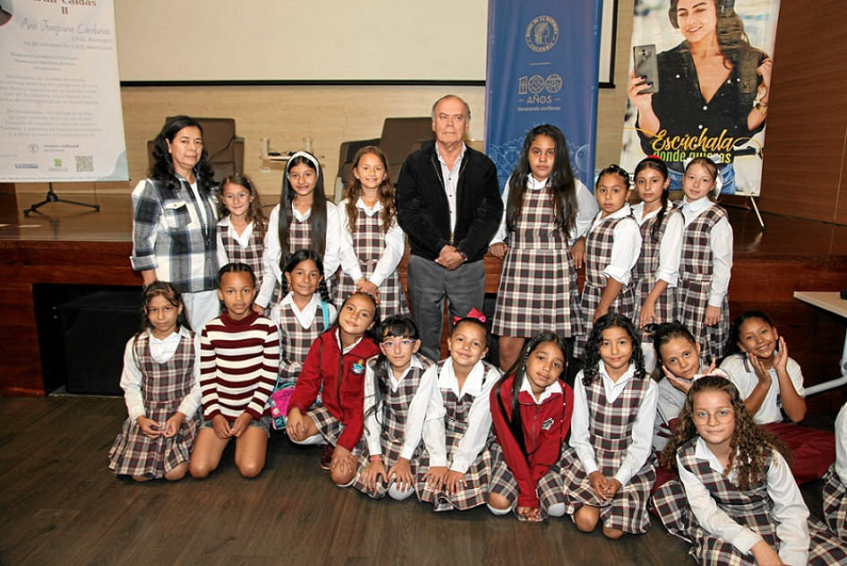 Fotos | Argemiro Idárraga | LA PATRIA En el Centro Cultural del Banco de la República se realizó la charla sobre Ana Joaquina Cárdenas, como parte del reconocimiento a las mujeres escritoras centenarias del Gran Caldas, II etapa. La charla estuvo a cargo de Albeiro Valencia Llano.