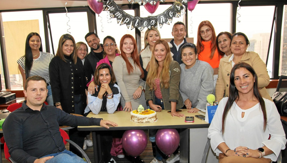 Diego Arias, Francy Delgado, Ana Victoria Peña, Valentina Álvarez, Juan David López, Tatiana Rodríguez, Margarita Lverde, María Fernanda Agudelo, Luisa Mejía, María Alejandra Muñoz, María Alejandra Acero, Julio César Orozco, Laura Vinasco, Laura García, Beatriz Marulanda, Adriana Suárez y Luisa Mejía.