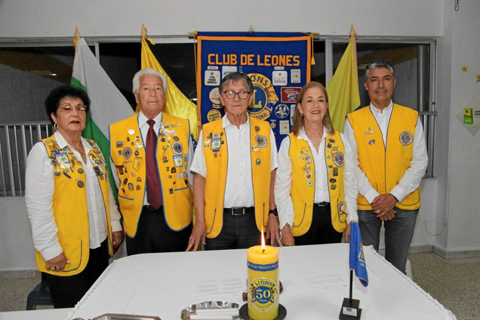 Maryori Castrillón, secretaria; Octavio Zapata, tercer vicepresidente; Jairo Bermúdez, presidente; Nelly Sánchez, primera vicepresidenta, y Juan Pablo Valencia, segundo vicepresidente.