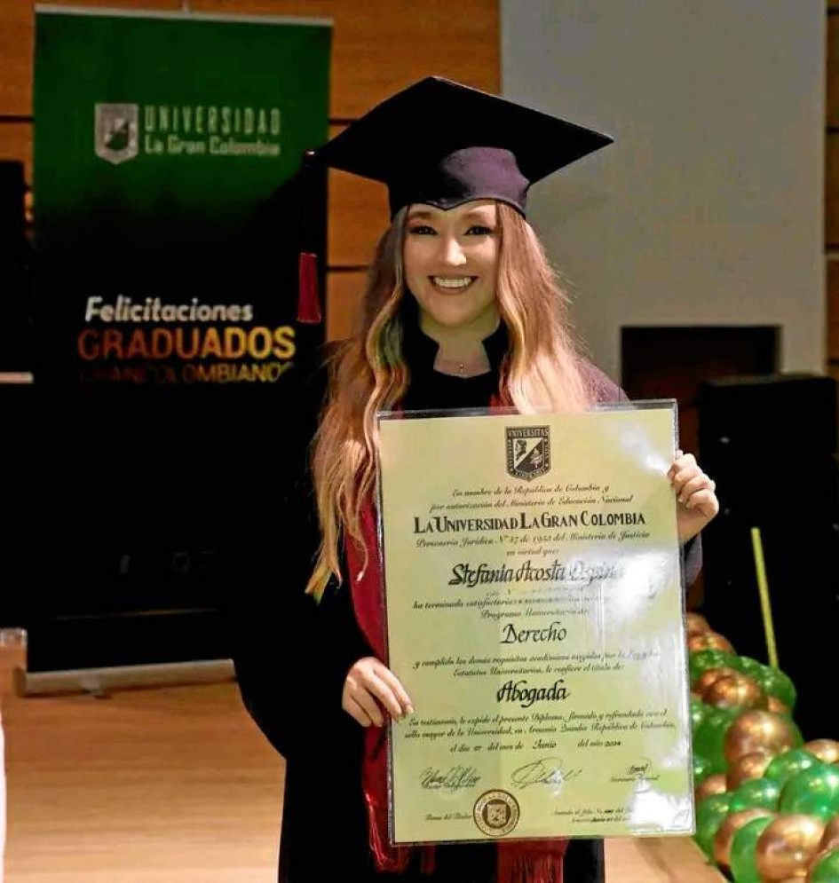 Stefanía Acosta Ospina. Stefanía Acosta Ospina.