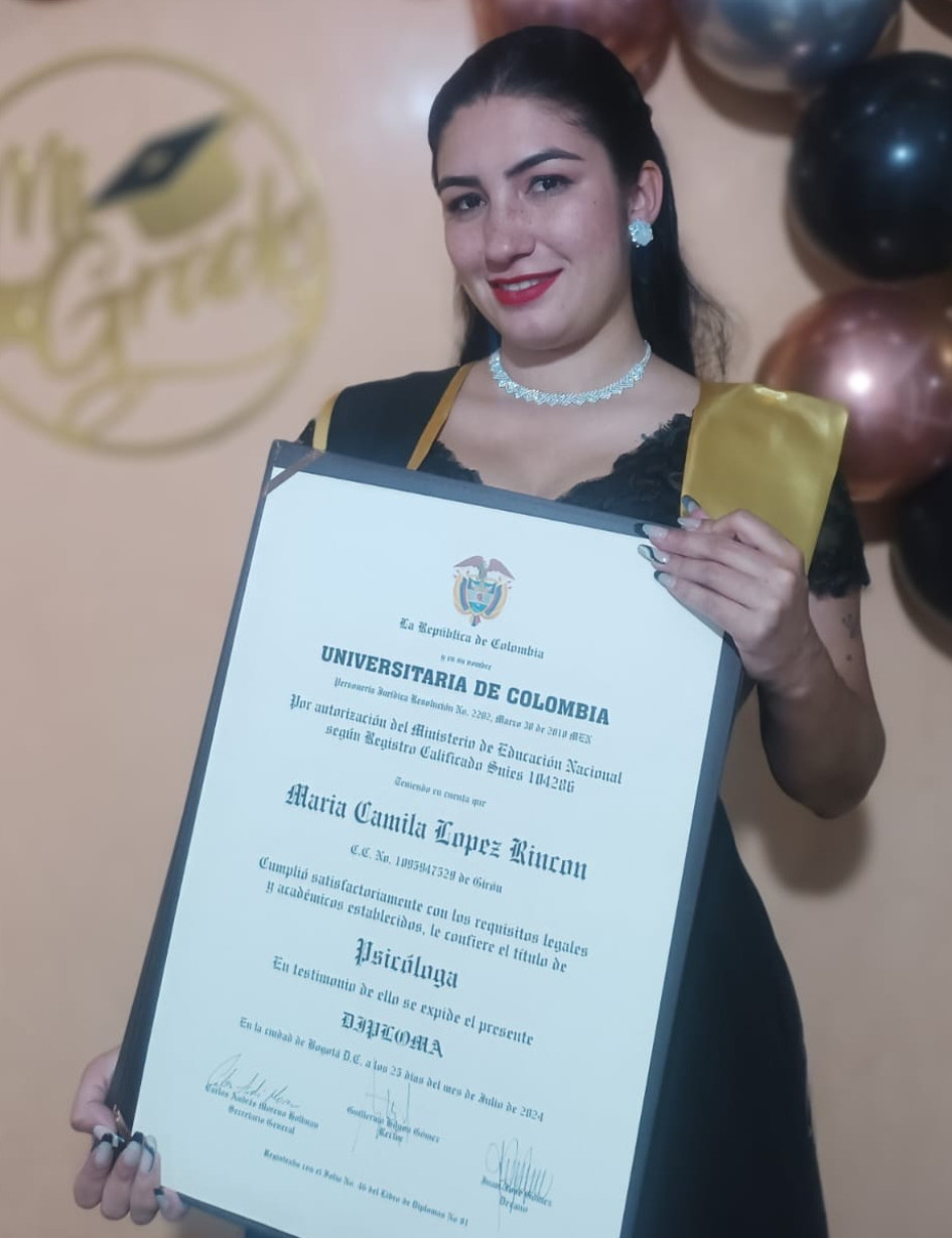 María Camila López Rincón, natural de Manzanares (Caldas), obtuvo su título como psicóloga de la Universitaria de Colombia de Bogotá.