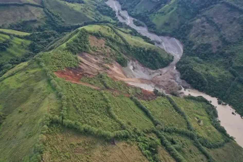 Registran represamiento del río Pozo y recomiendan evacuación preventiva de viviendas Registran represamiento del río Pozo y recomiendan evacuación preventiva de viviendas