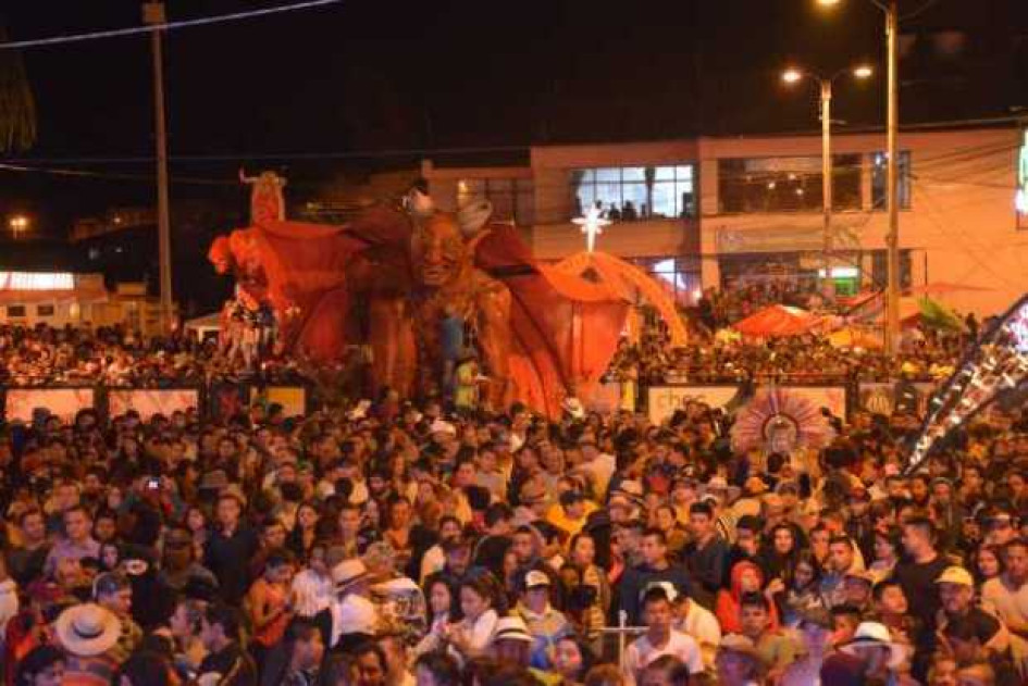 Aunque el Carnaval de Riosucio se celebra cada dos años, el Diablo no salió a las calles de la Perla del Ingrumá en el 2021 debido a la pandemia por covid-19. Este 2023 regresan las fiestas tras 4 años de ausencia. Aunque el Carnaval de Riosucio se celebra cada dos años, el Diablo no salió a las calles de la Perla del Ingrumá en el 2021 debido a la pandemia por covid-19. Este 2023 regresan las fiestas tras 4 años de ausencia.