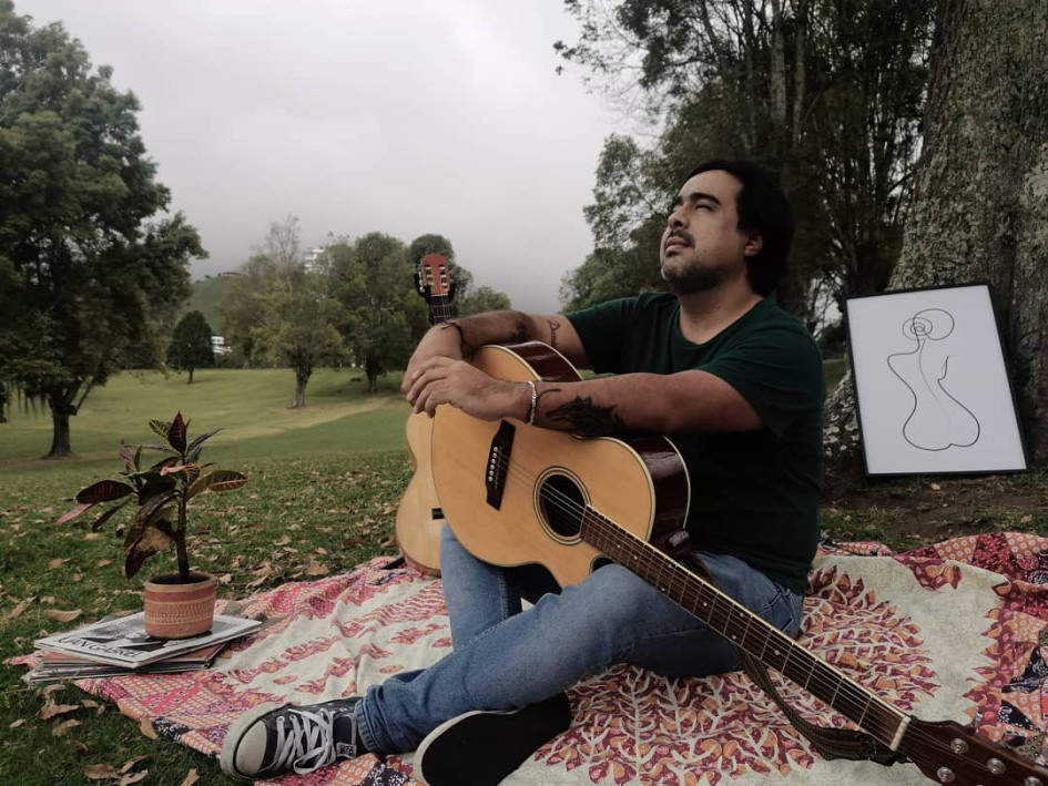 Juano Jurado es uno de los creadores de la Política Pública de Libertad Religiosa en Manizales y Caldas. En su reciente lanzamiento habla de la satanización que muchas veces se le da al libre desarrollo de la sexualidad. Juano Jurado es uno de los creadores de la Política Pública de Libertad Religiosa en Manizales y Caldas. En su reciente lanzamiento habla de la satanización que muchas veces se le da al libre desarrollo de la sexualidad.