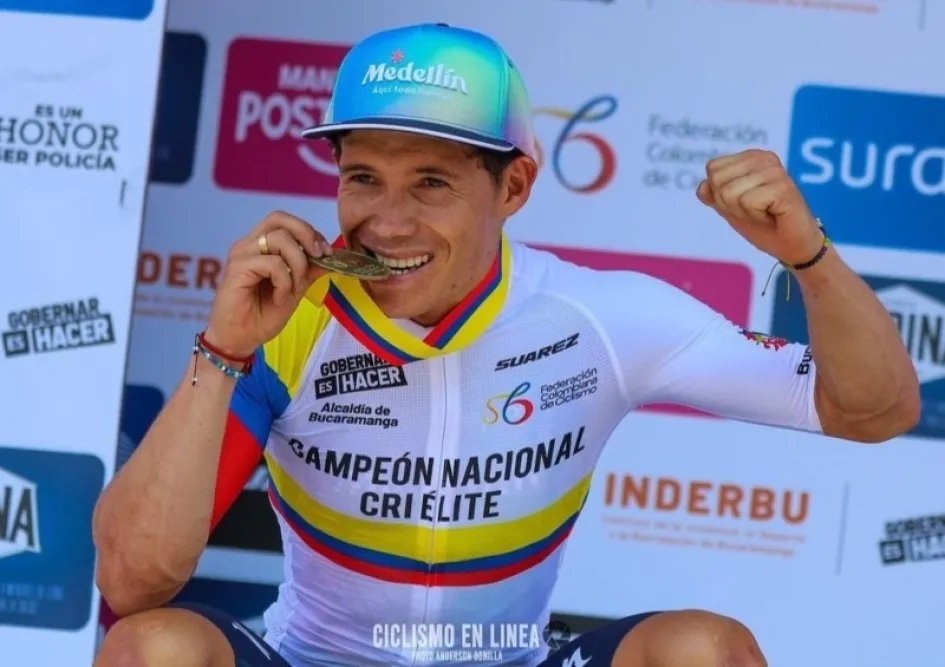 El boyacense Miguel Ángel López, medalla de oro en la contrarreloj del Campeonato Nacional de Ruta. 