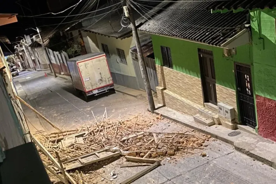 Casa abandonada en Pácora colapsó por fuertes vientos Casa abandonada en Pácora colapsó por fuertes vientos