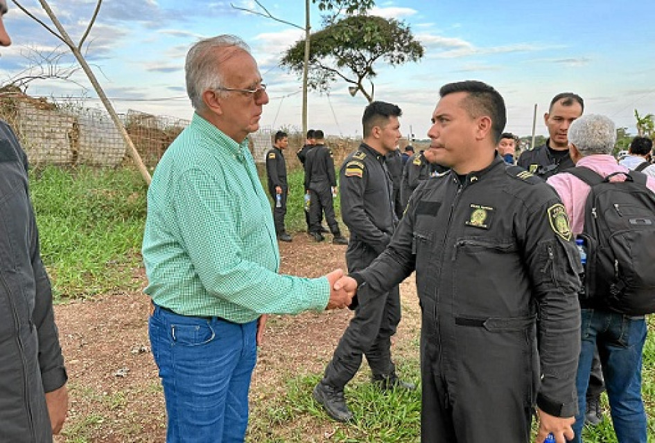 nidos en San Vicente del Caguán, Caquetá”, escribió en Twitter el presidente colombiano, nidos en San Vicente del Caguán, Caquetá”, escribió en Twitter el presidente colombiano,
