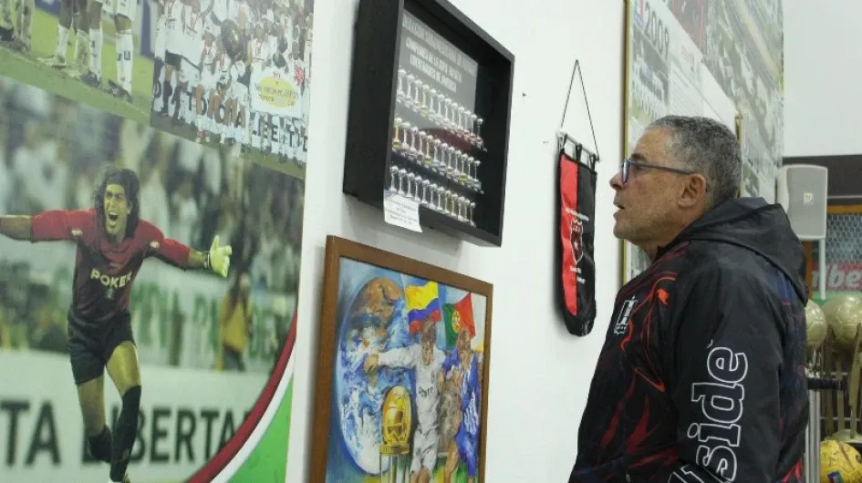 Pedro Sarmiento, el museo del Once Caldas, en el estadio Palogrande, en donde reposa la historia del Club. Once Caldas