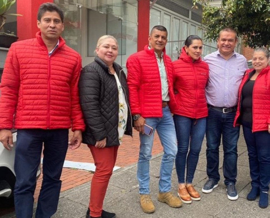 Se unen los líderes liberales Foto | LA PATRIA Se unen los líderes liberales Foto | LA PATRIA