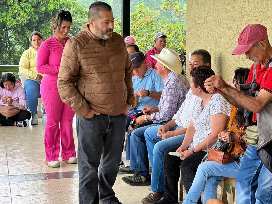 Octavio Cardona, exalcalde de Manizales y actual representante a la Cámara por Caldas del Partido Liberal. Octavio Cardona, exalcalde de Manizales y actual representante a la Cámara por Caldas del Partido Liberal.