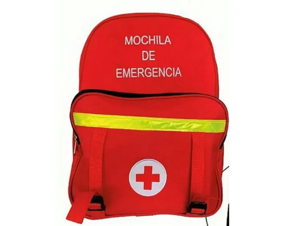 Lo ideal es que esté al alcance de toda la familia y en un punto visible. Maletín de emergencias