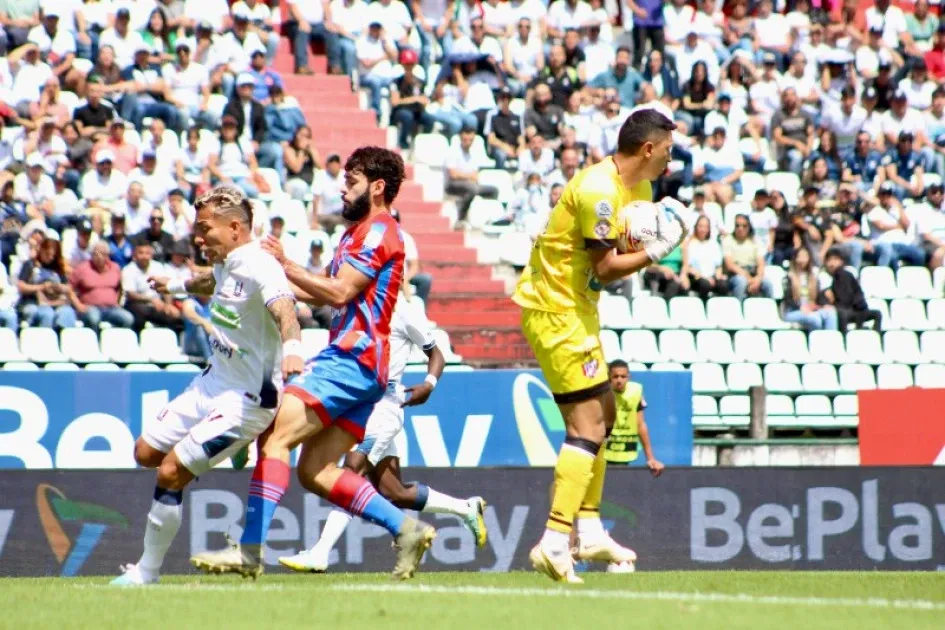 Rámiro Sánchez, portero manizaleño, fue protagonista del partido. Once Caldas