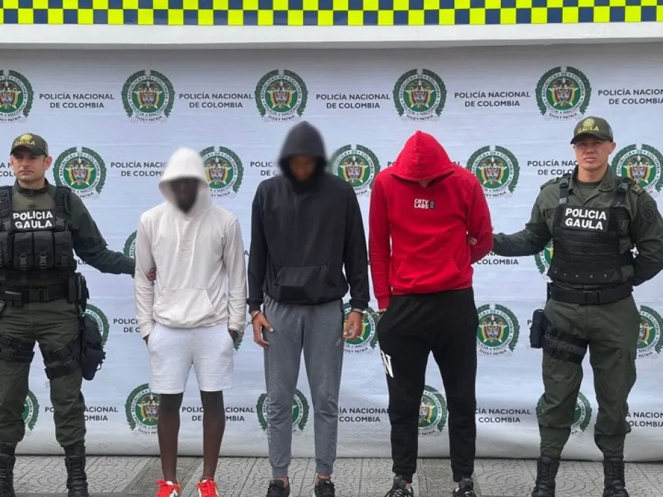 Los tres jóvenes podrían enfrentar penas de 8 a 15 años de prisión. Los tres jóvenes podrían enfrentar penas de 8 a 15 años de prisión.