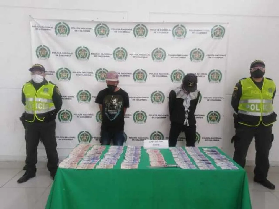 Los detenidos. Los detenidos.