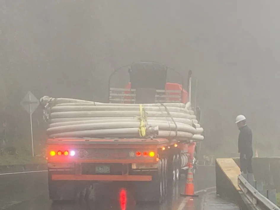 Este camión llegó este martes con tubería para construir las líneas alternas que permitirán el regreso del gas natural al Eje Cafetero y Valle del Cauca.  Este camión llegó este martes con tubería para construir las líneas alternas que permitirán el regreso del gas natural al Eje Cafetero y Valle del Cauca.
