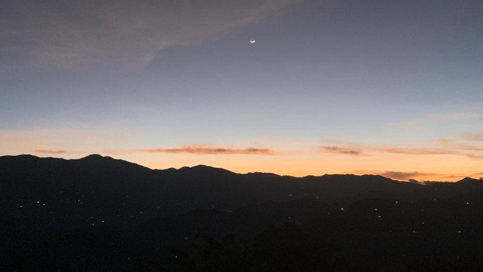 Arranca la noche en Anserma. Arranca la noche en Anserma.