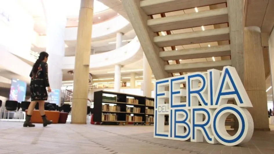 Comenzó desde ayer la Feria del Libro de Manizales en el Centro Cultural Universitario Rogelio Salmona. Comenzó desde ayer en el Centro Cultural Universitario Rogelio Salmona.