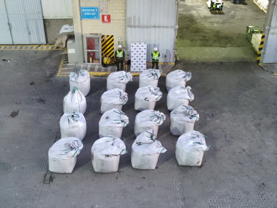 La cocaína estaba mezclada con carbón-asfaltita La cocaína estaba mezclada con carbón-asfaltita