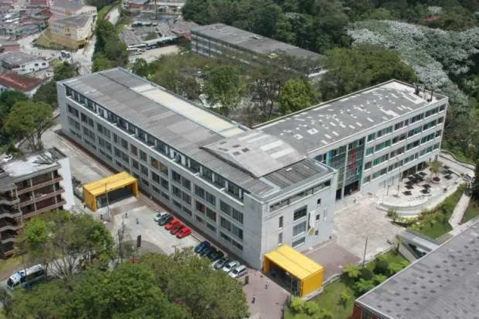 La propuesta es fortalecer la educación superior. 